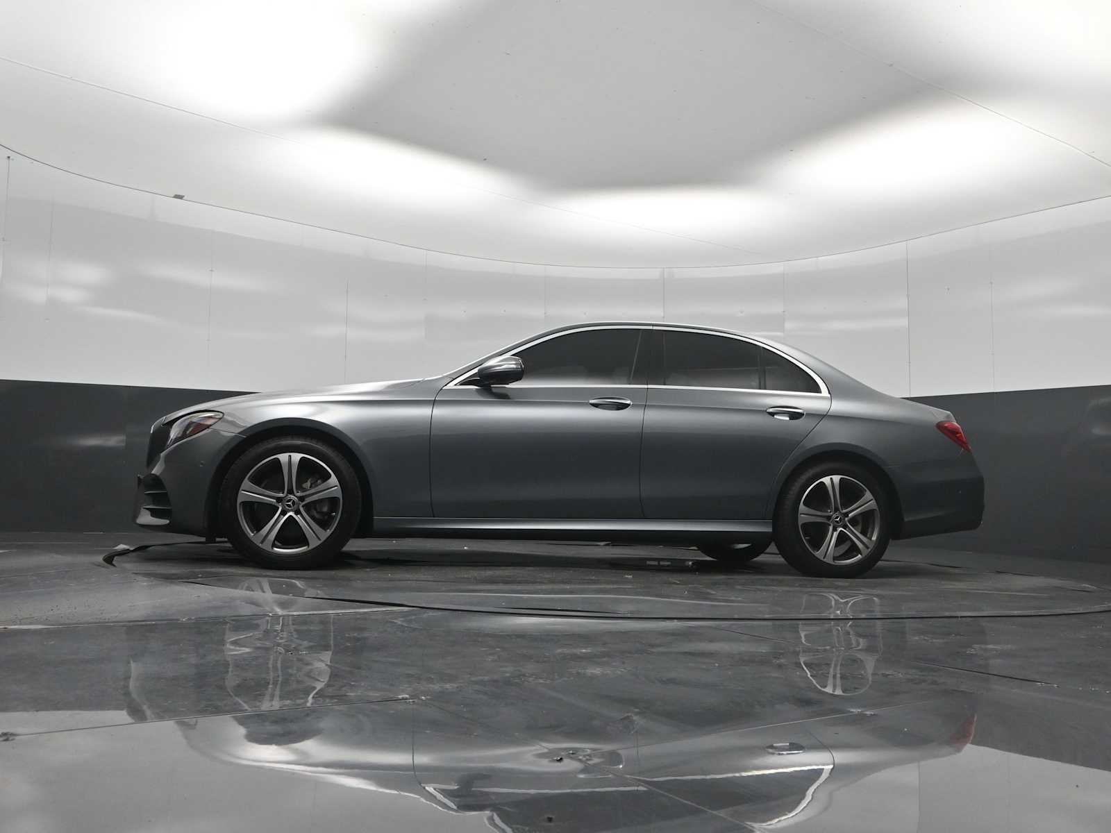 2019 Mercedes-Benz E 300 E 300