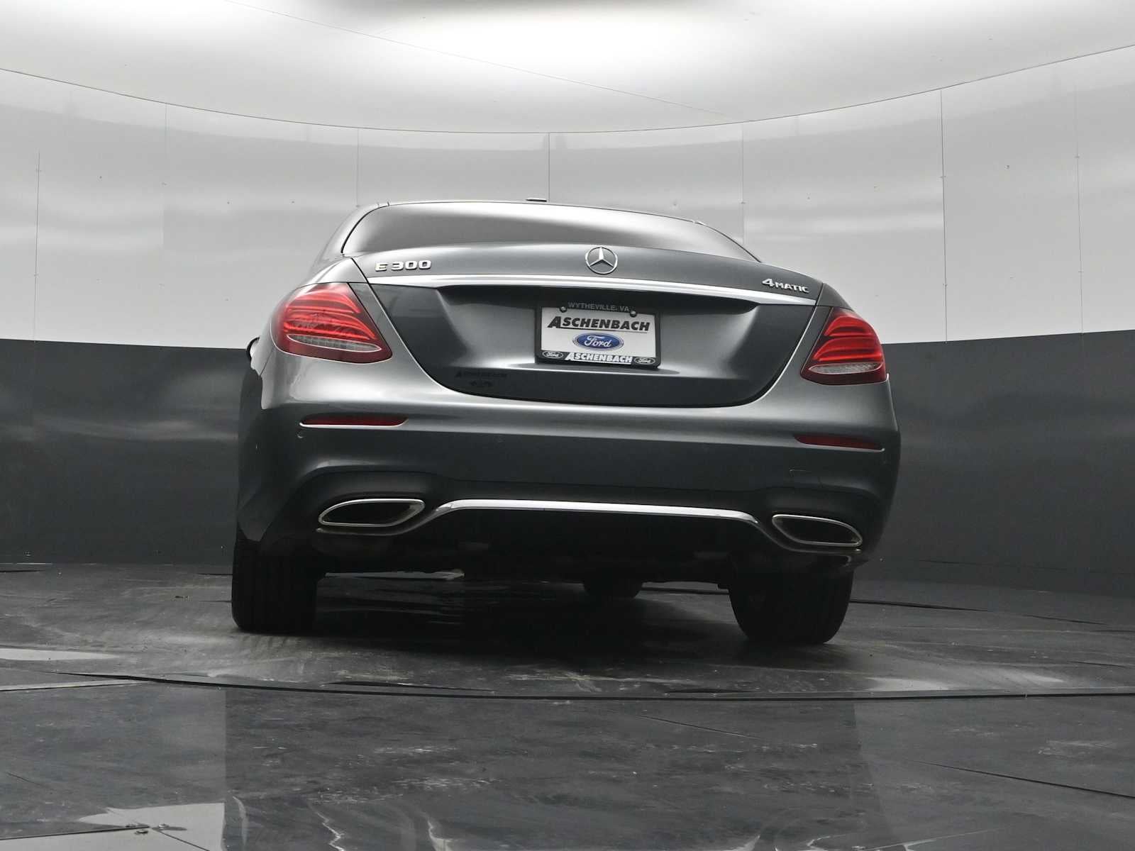 2019 Mercedes-Benz E 300 E 300