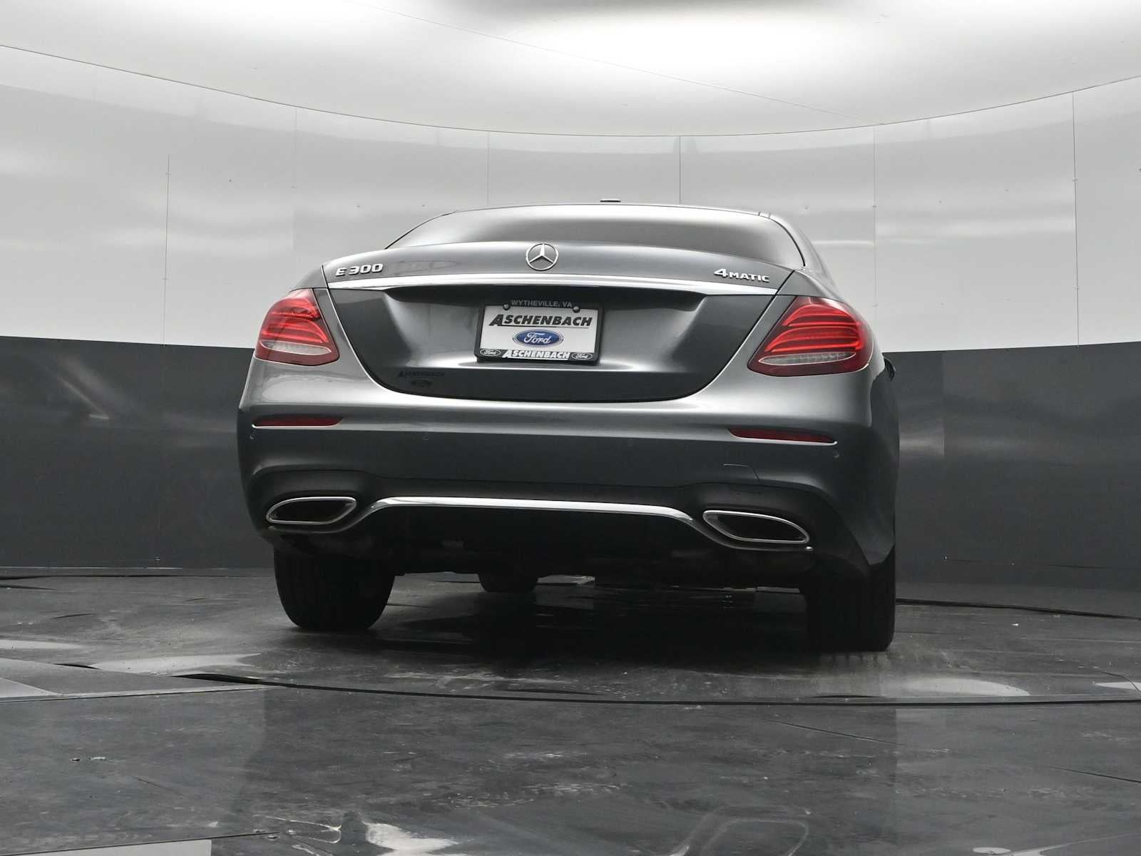 2019 Mercedes-Benz E 300 E 300