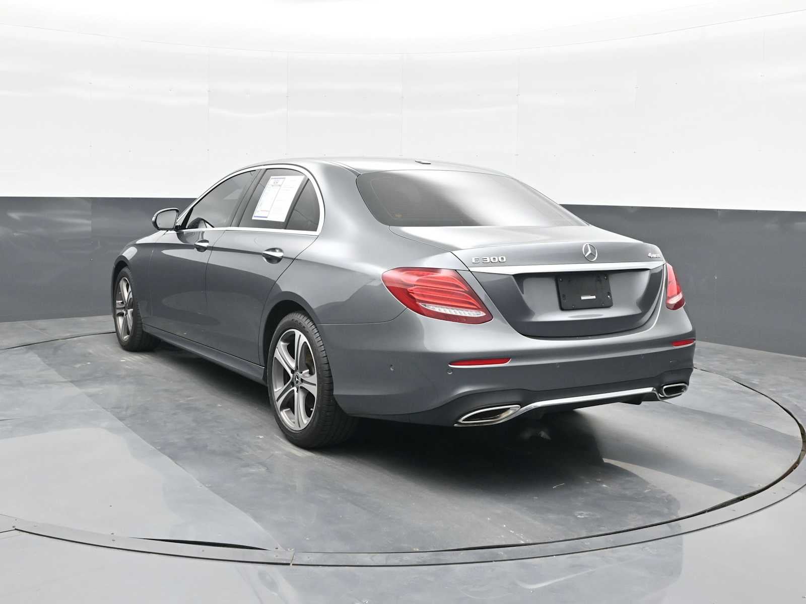 2019 Mercedes-Benz E 300 E 300