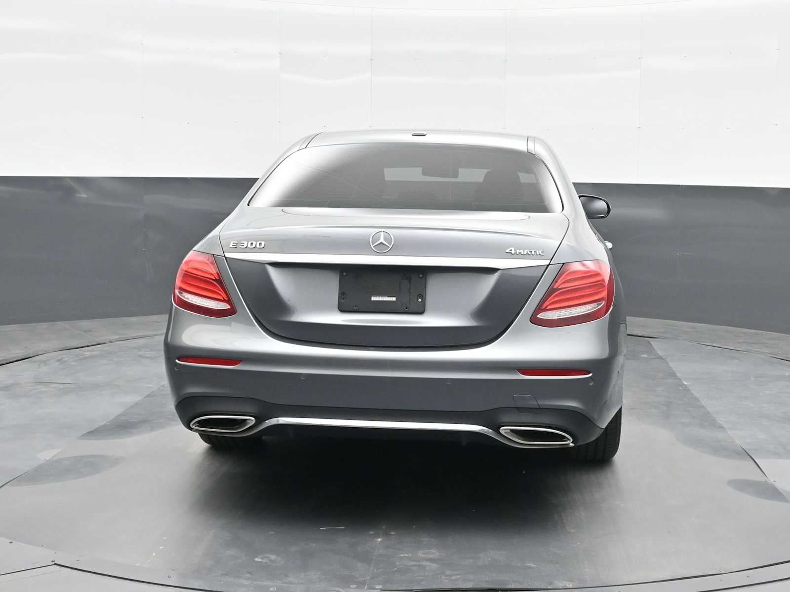 2019 Mercedes-Benz E 300 E 300
