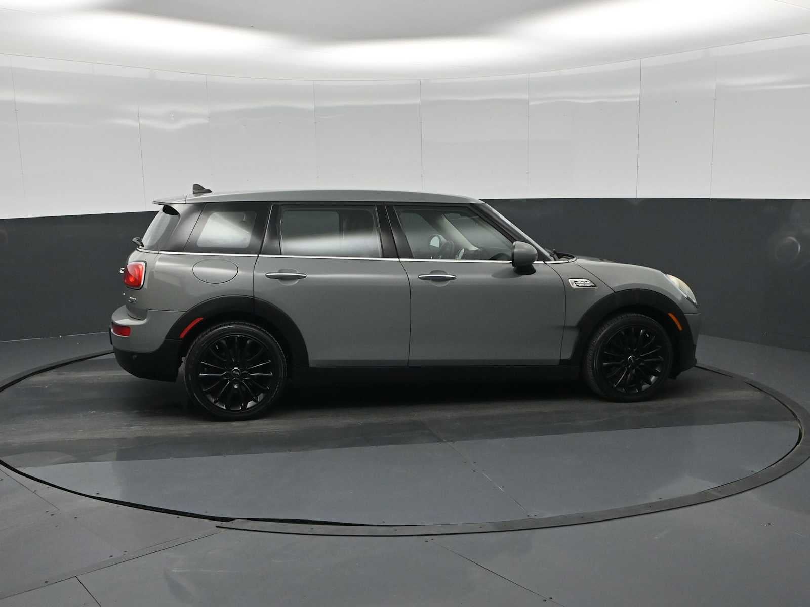 2018 MINI Clubman Cooper
